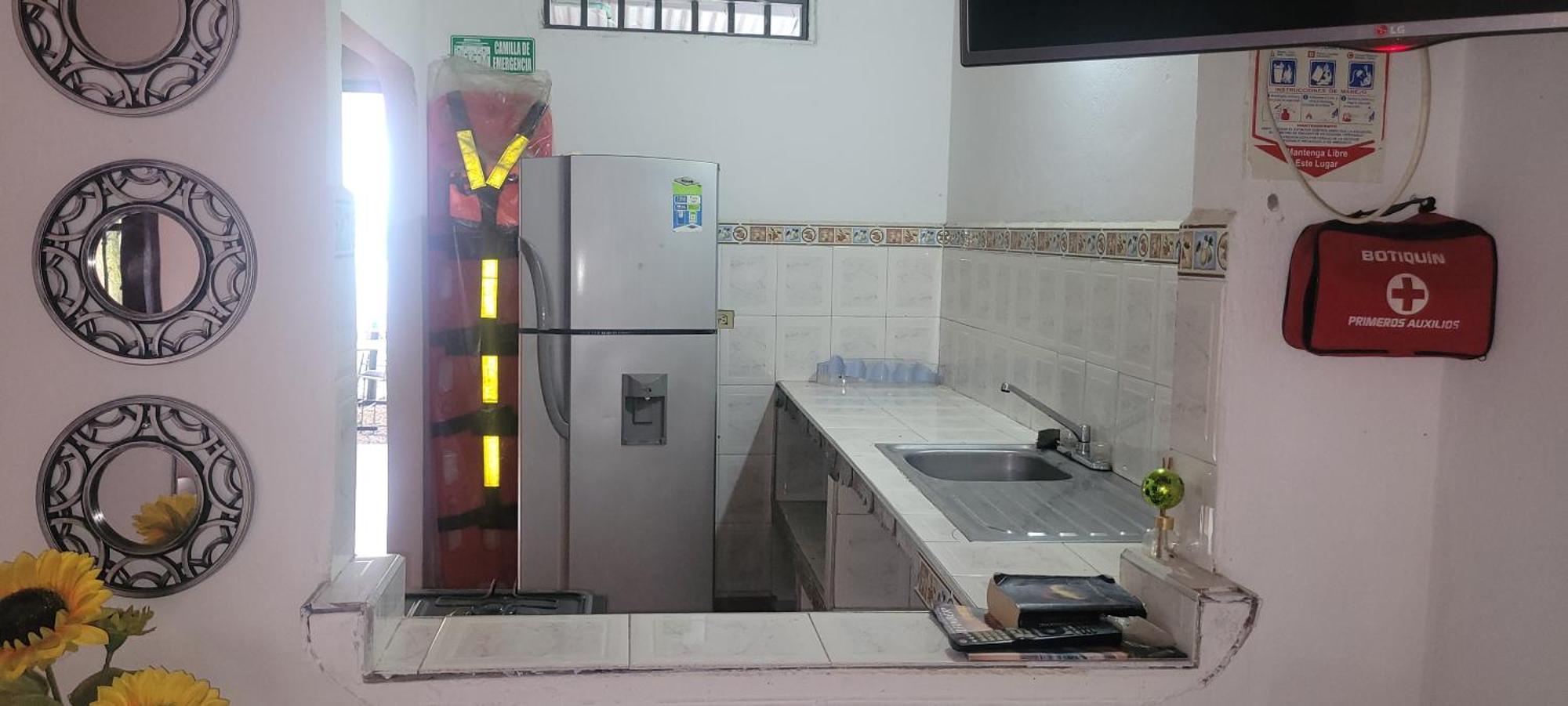 Hostal Villa Del Rio Las Brisas Villavieja Bagian luar foto
