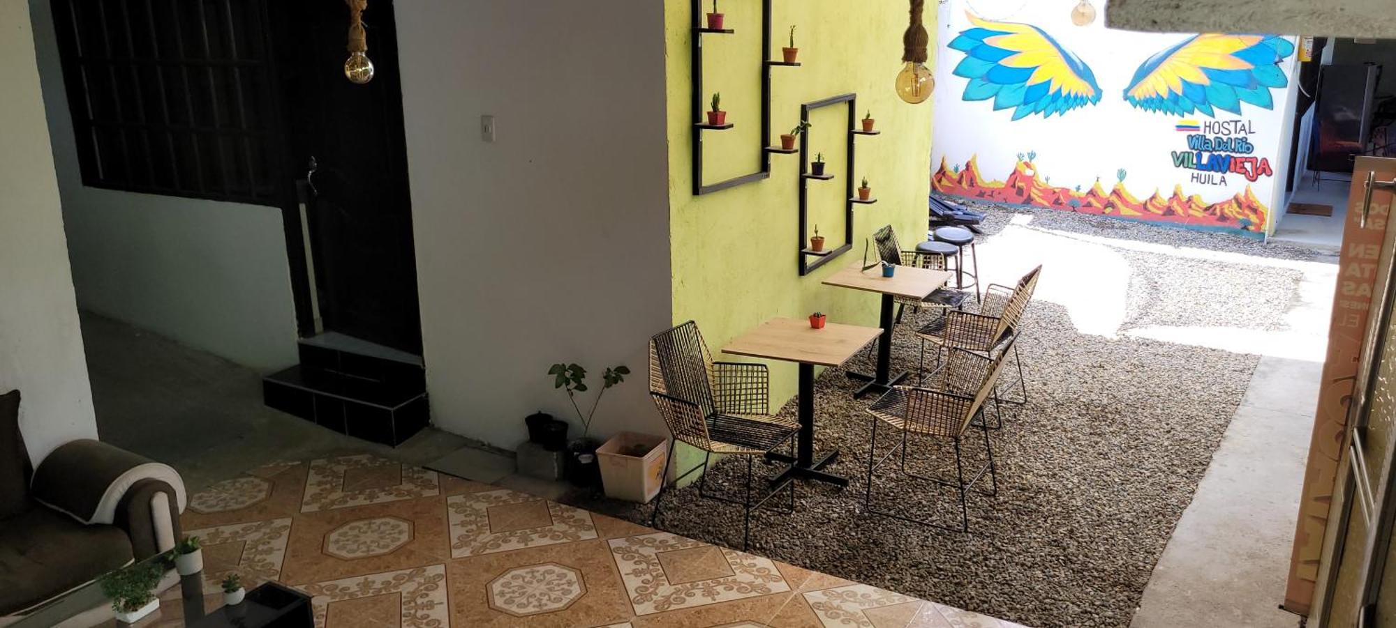 Hostal Villa Del Rio Las Brisas Villavieja Bagian luar foto